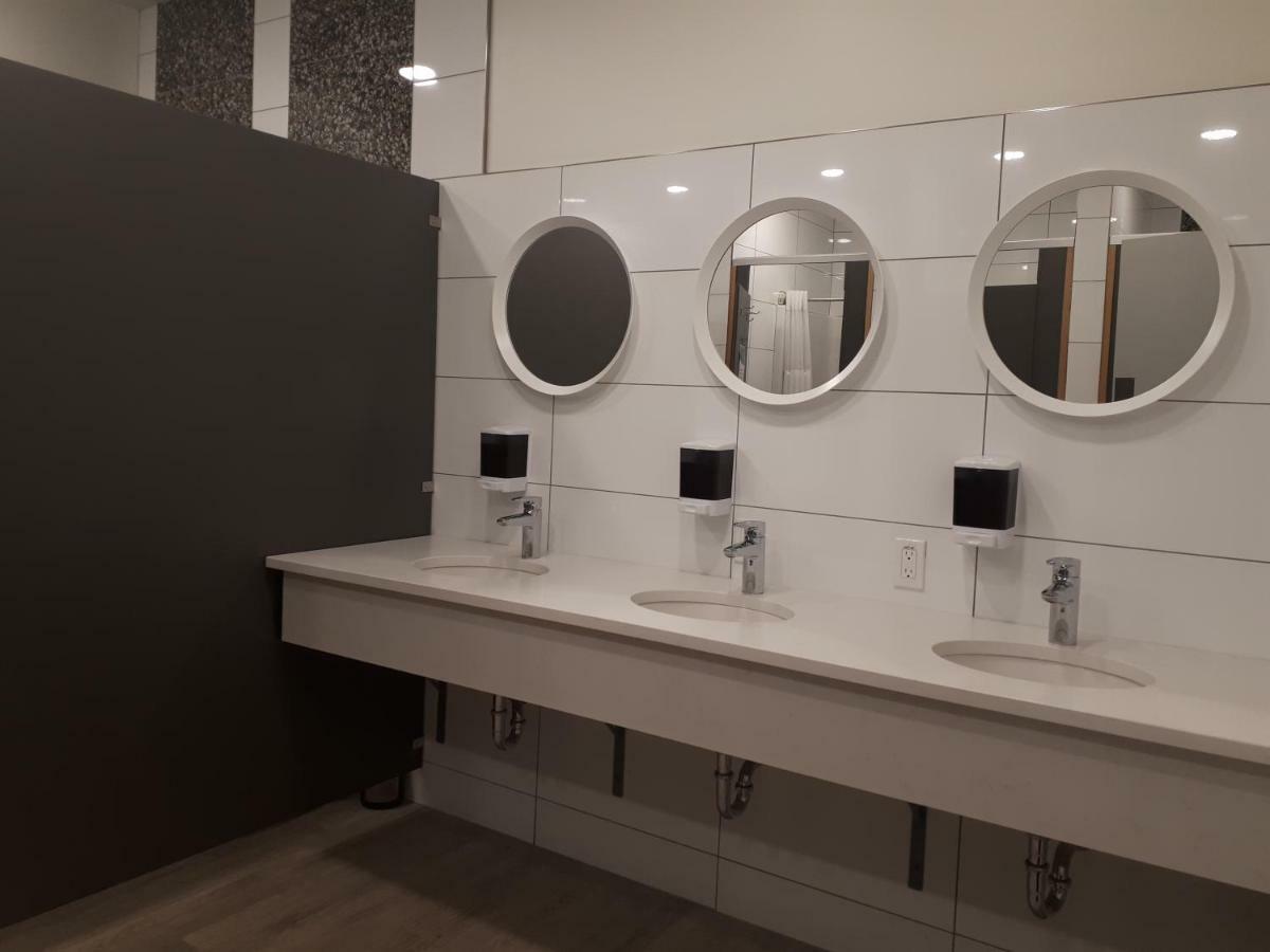 Canmore Downtown Hostel מראה חיצוני תמונה