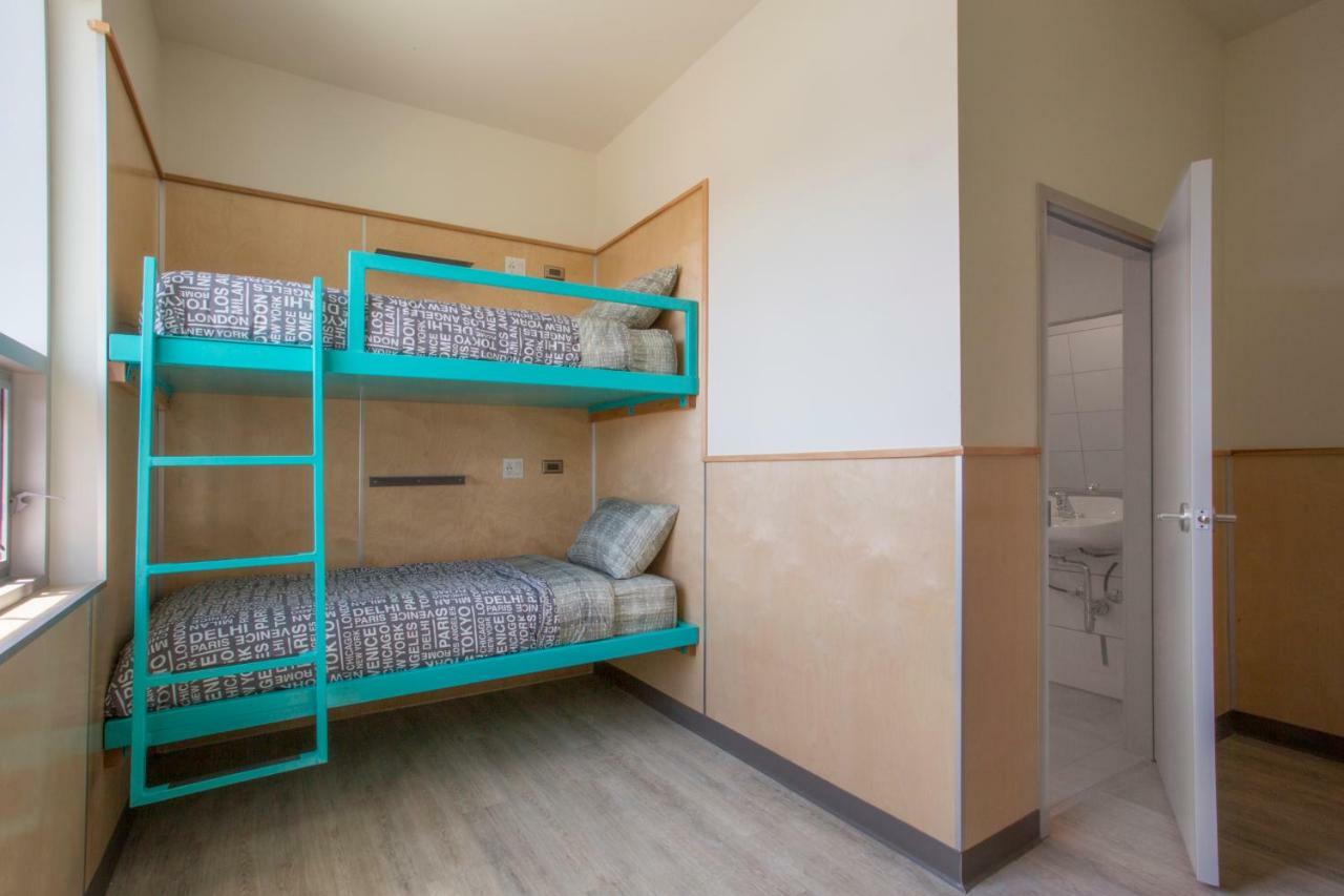 Canmore Downtown Hostel מראה חיצוני תמונה